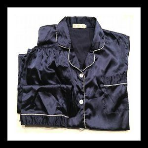 Silky White Lined Sleepwear/Pajama Set